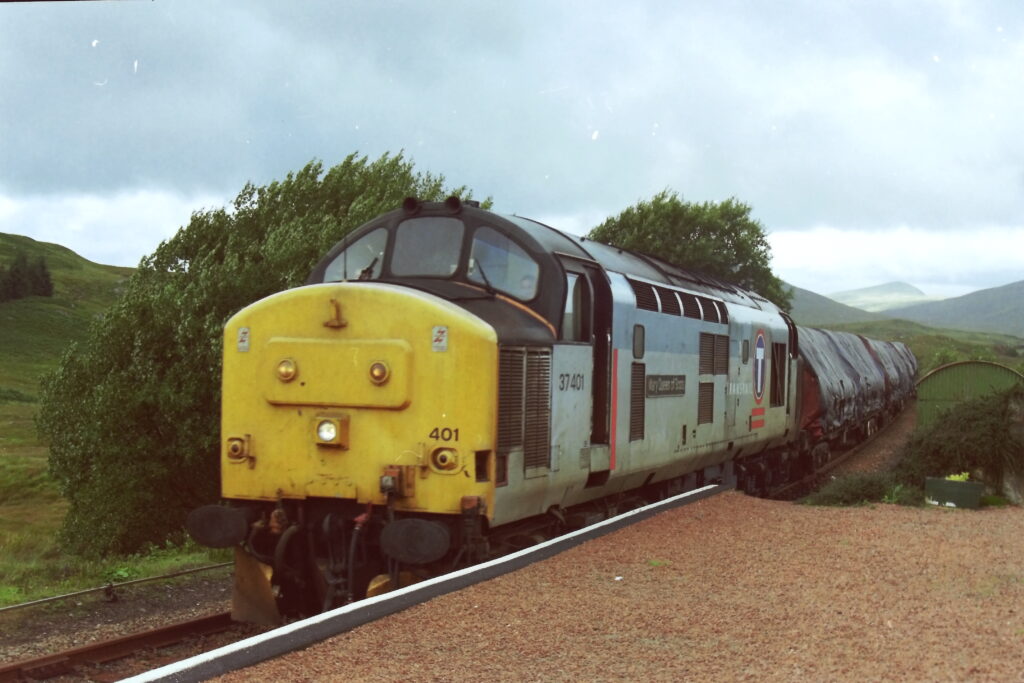 010797-200997 Class 37 37401