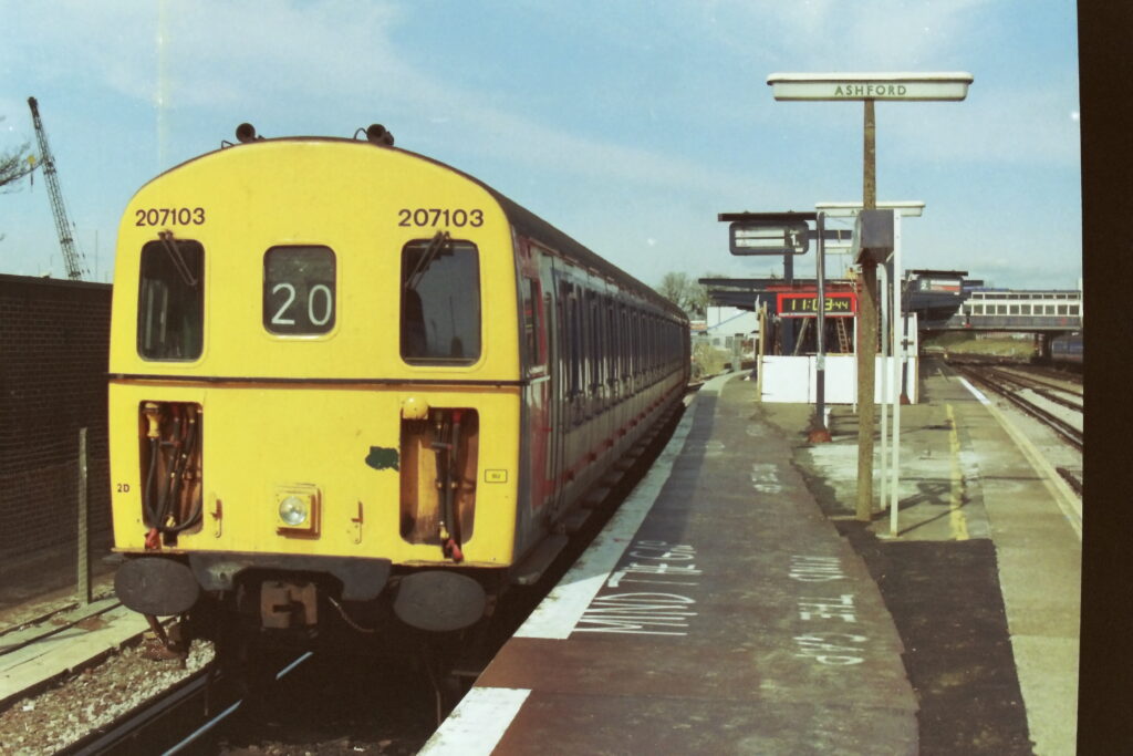 060494-110494 NSE 207103 At Ashford April 1994 